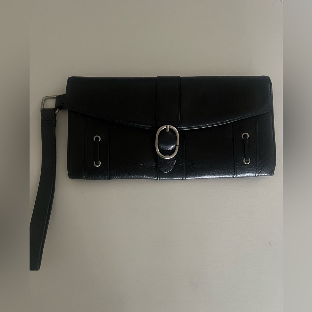 Kenneth Cole Leather Wristlet